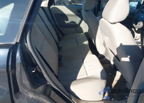 2009 Ford Focus Se из США, поврежденный, VIN 1FAHP35N39W120301